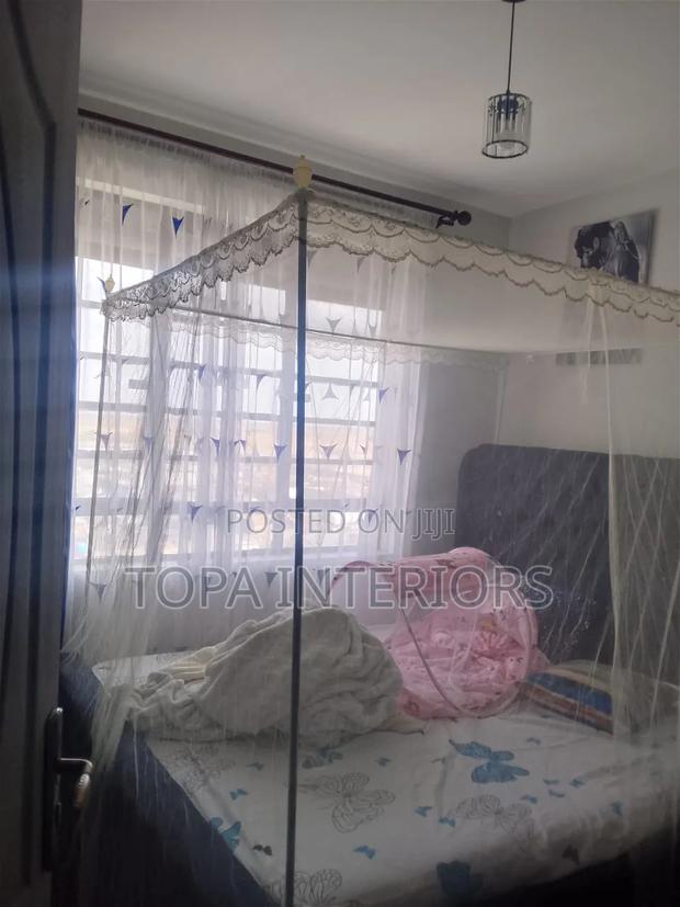 4x6 White Four Frame Bed Mosquito Nets With Four Stands