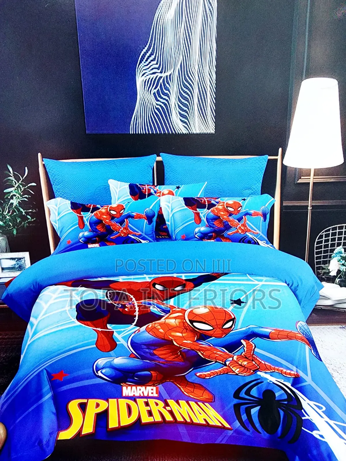 Spiderman Cartoon Duvets Set With Matching Pillow Cases and Bedsheet