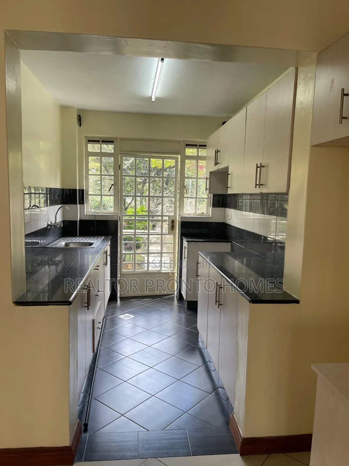2bdrm Apartment in Kilimani, Hurlingham for rent