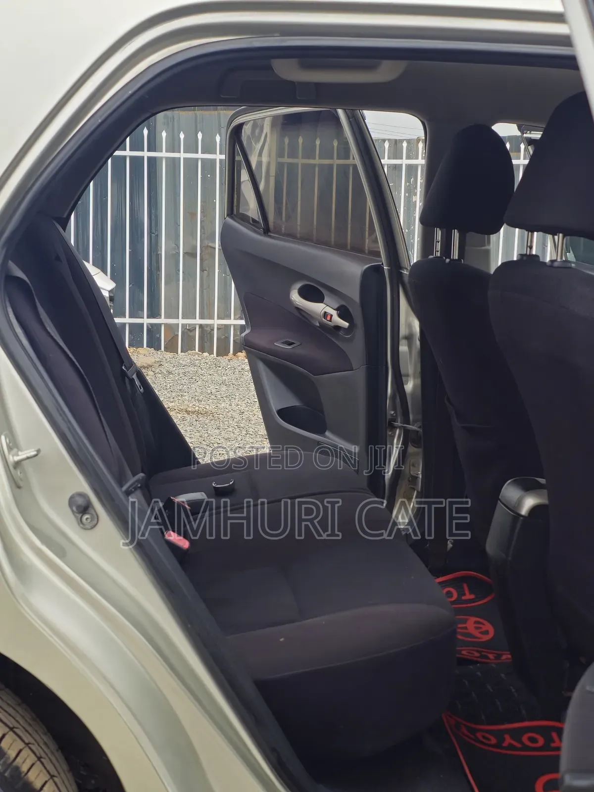 Toyota Auris 2007 Silver