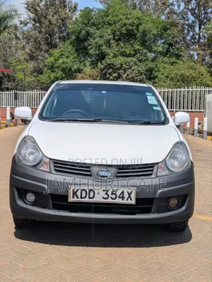 Nissan Advan 2015 White