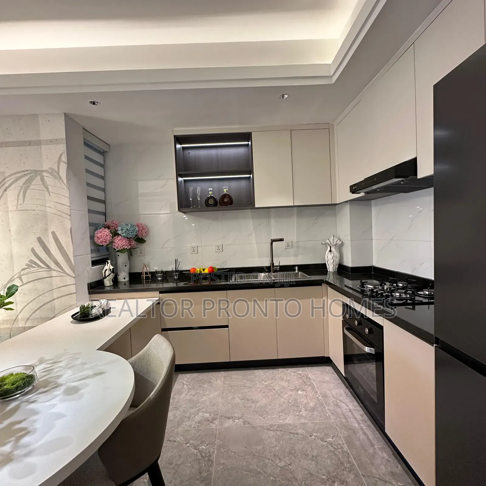 2bdrm Apartment in Westlands, Raphta Road Area for sale