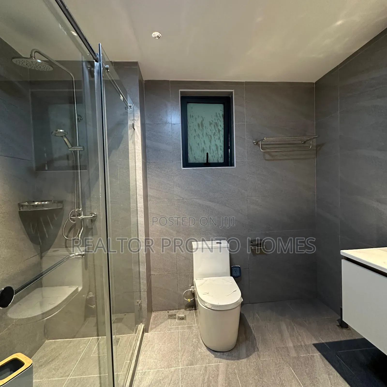 2bdrm Apartment in Westlands, Raphta Road Area for sale
