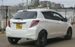 Toyota Vitz 2012 White