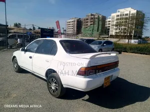 Toyota Corolla 1.3 Saloon 1992 White