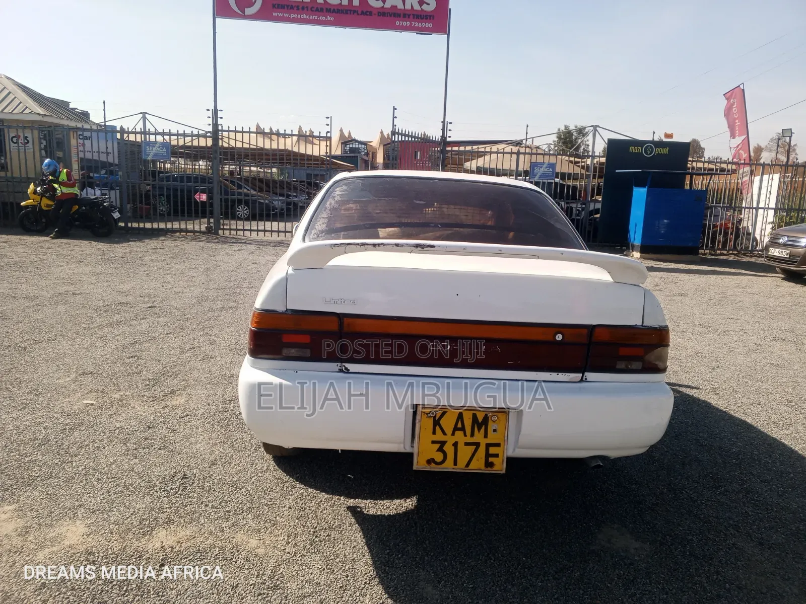 Toyota Corolla 1.3 Saloon 1992 White