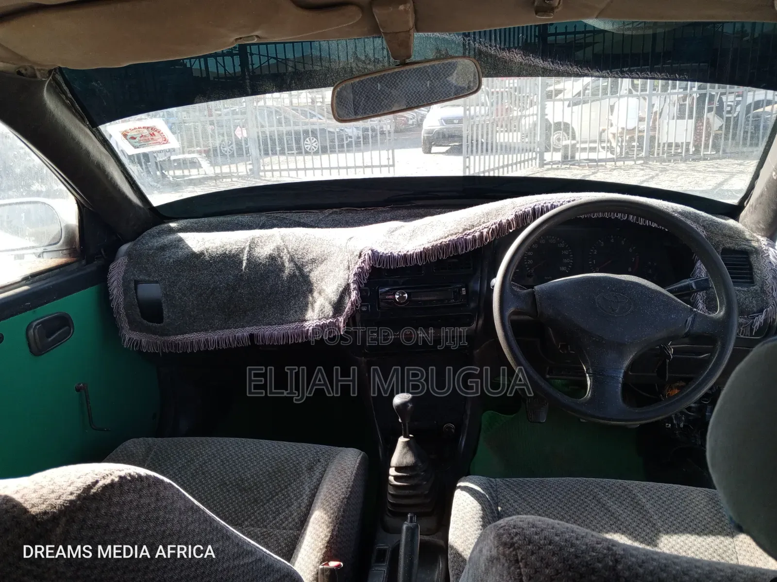 Toyota Corolla 1.3 Saloon 1992 White