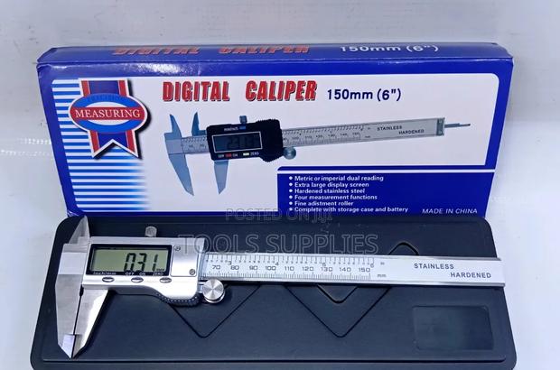 Digital Calipper 150mm(6)
