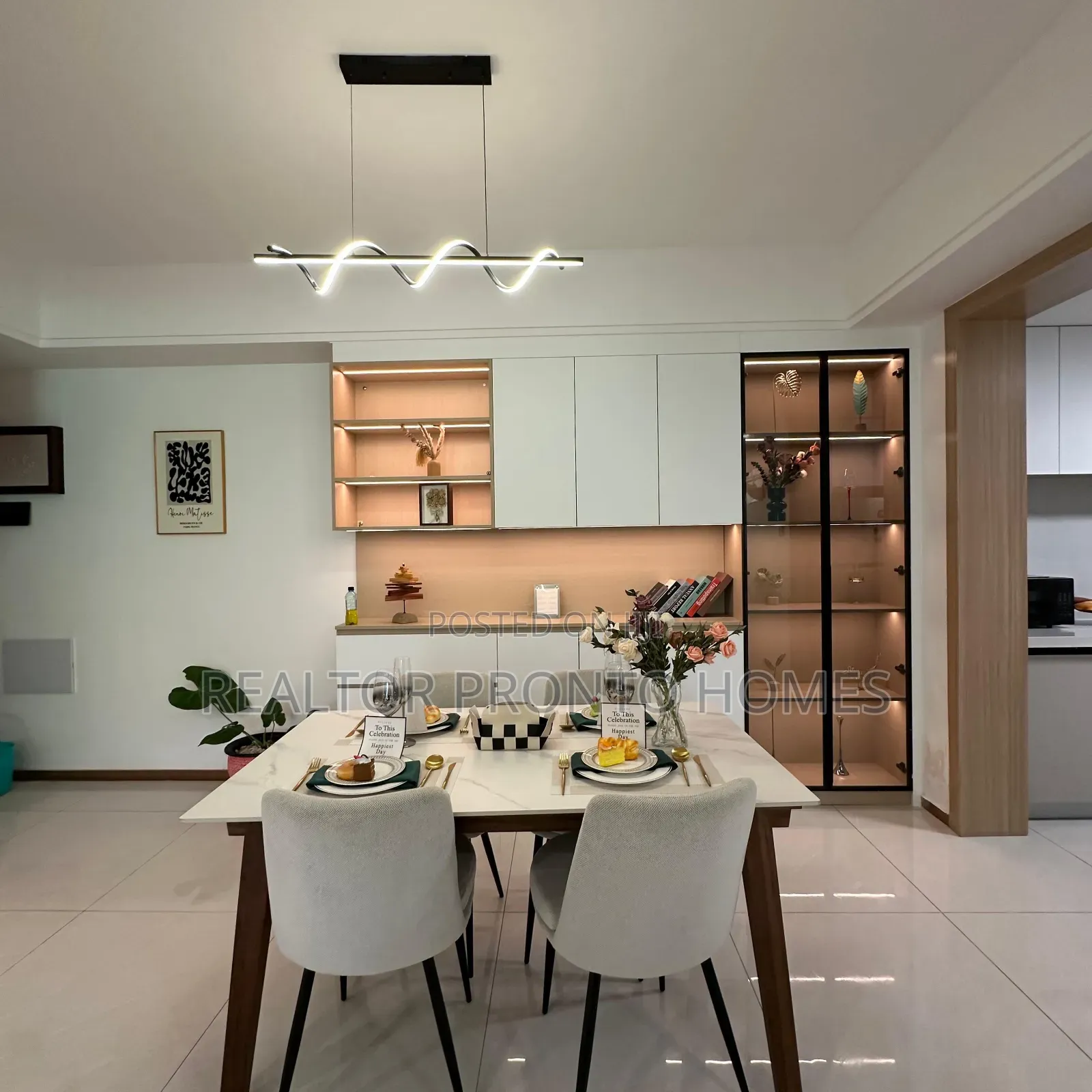 2bdrm Apartment in Westlands Nairobi, Raphta Road Area for sale