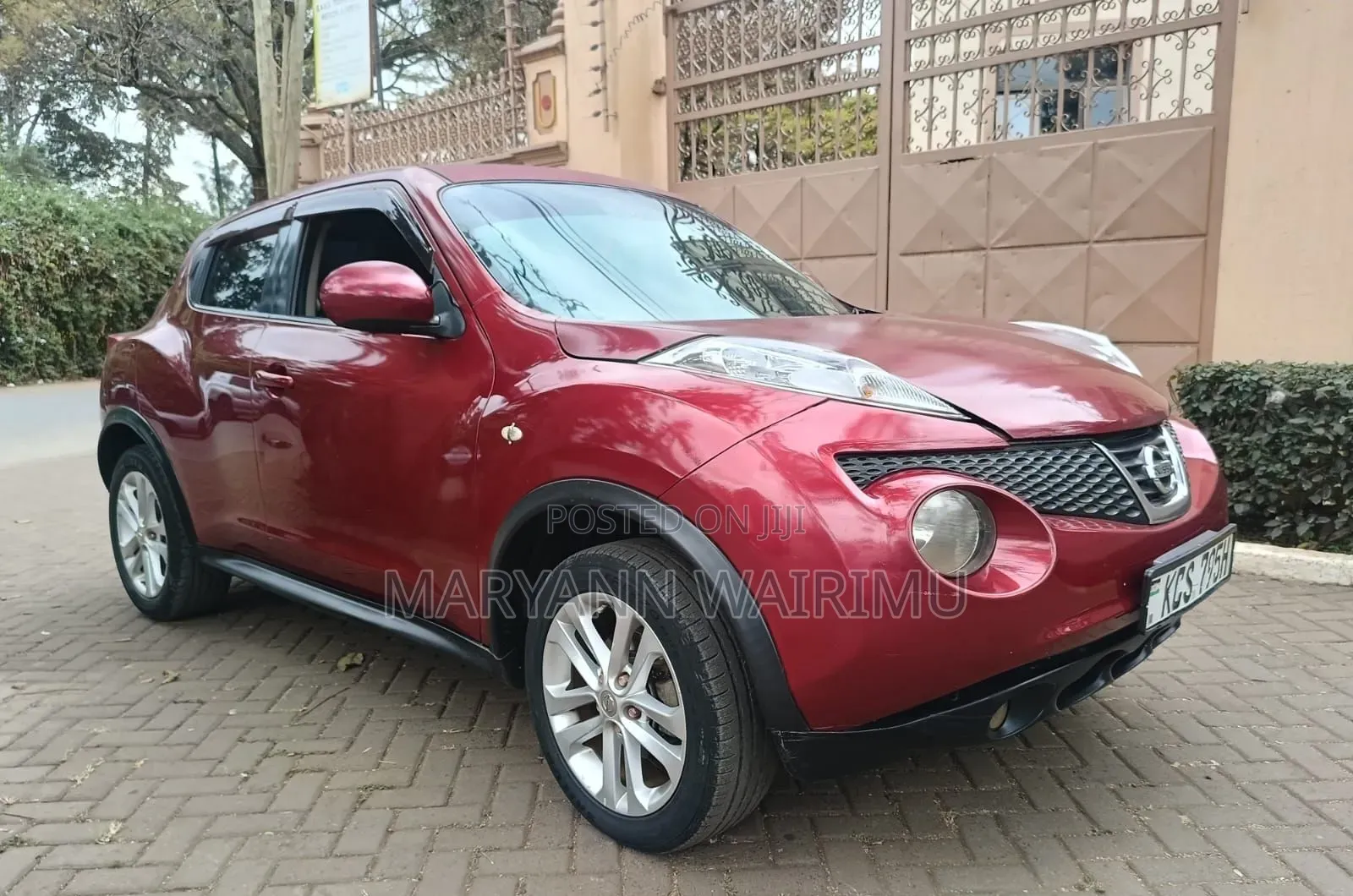 Nissan Juke 2011 Red