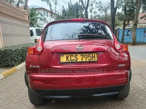 Nissan Juke 2011 Red
