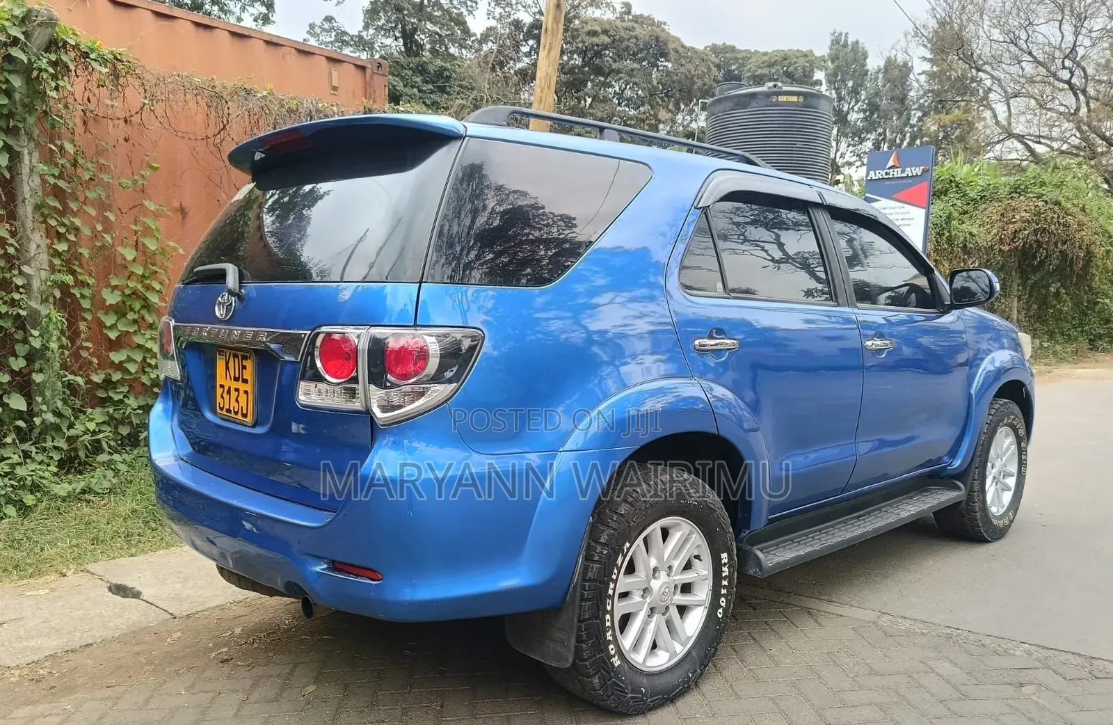 Toyota Fortuner 3.0 D RWD 2012 Blue