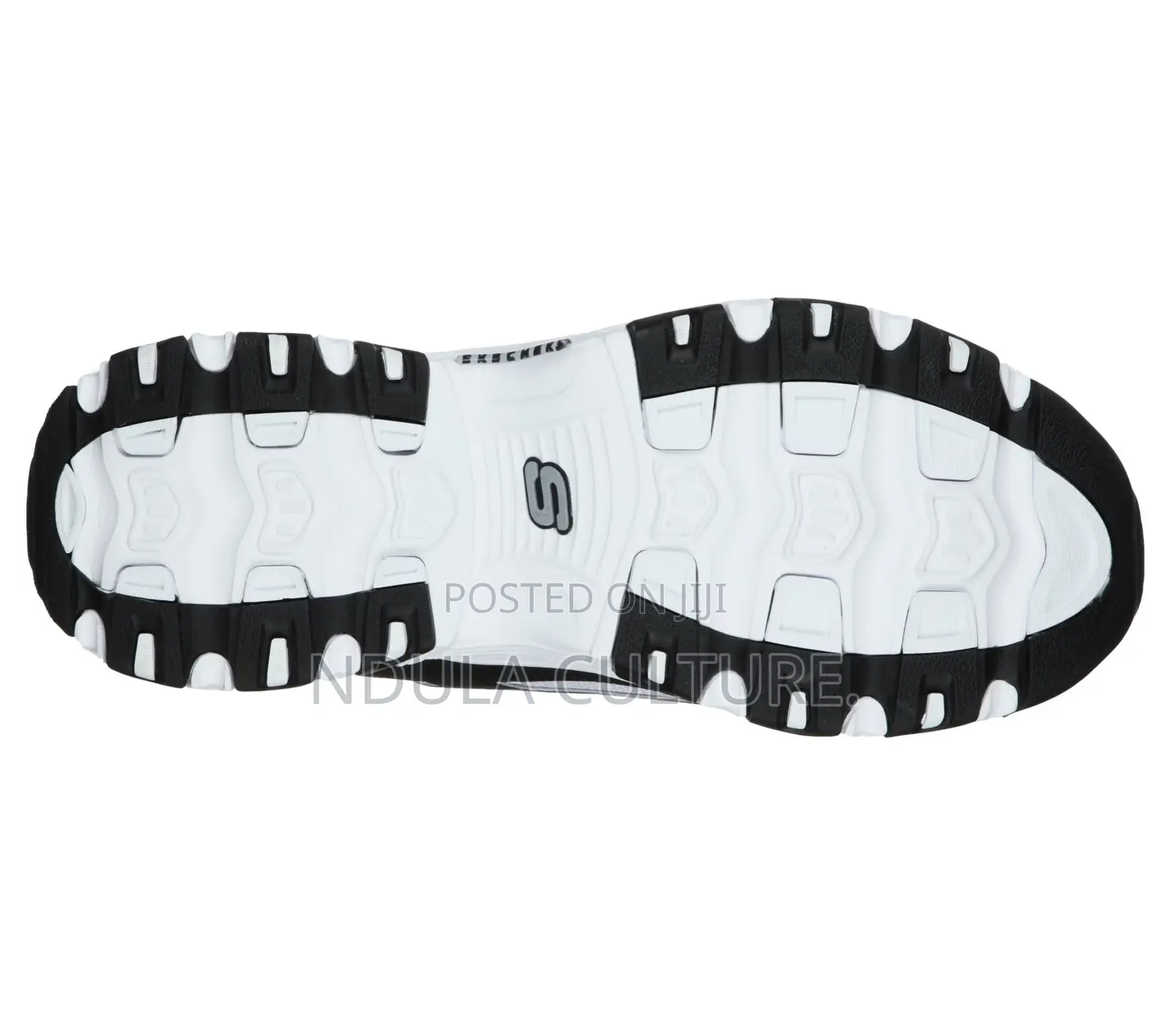 Skechers D Lite’s Original Sneakers