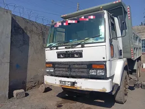 Ashok Layland 2518i