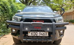 Toyota Hilux Revo Double Cab Deisel 2.8 AWD 2018 Black