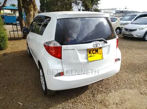 Toyota Ractis 1.5 AWD 2010 White