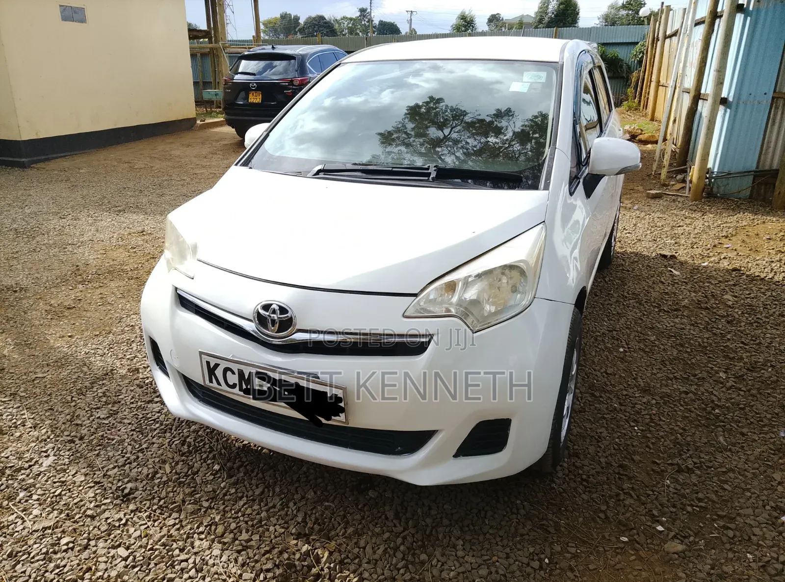 Toyota Ractis 1.5 AWD 2010 White