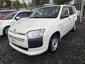 Toyota Succeed 2019 White