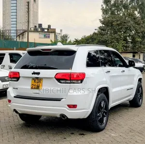 Jeep Cherokee Latitude 4x4 2018 White