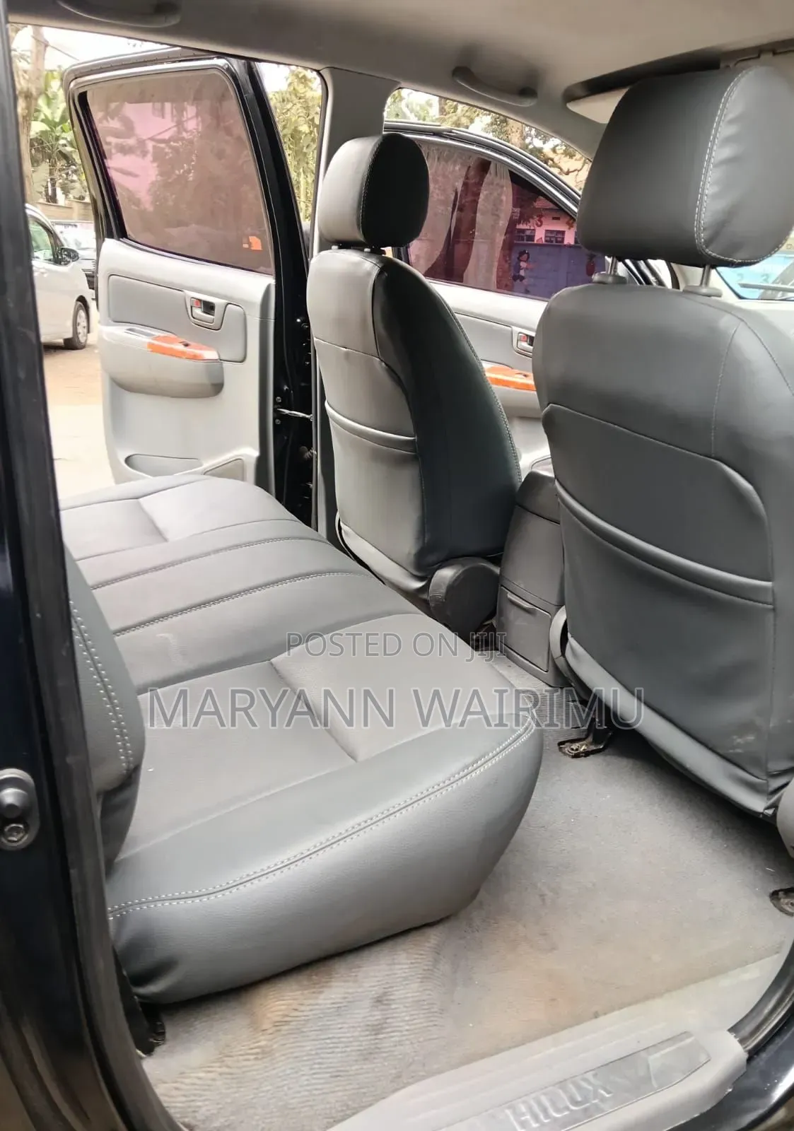 Toyota Hilux 2011 Black