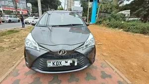 Toyota Vitz 1.0 FWD 5dr 2019 Gray