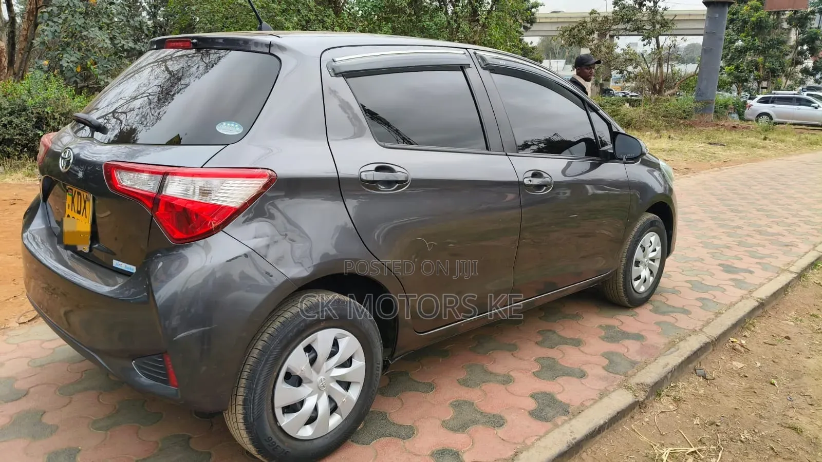 Toyota Vitz 1.0 FWD 5dr 2019 Gray
