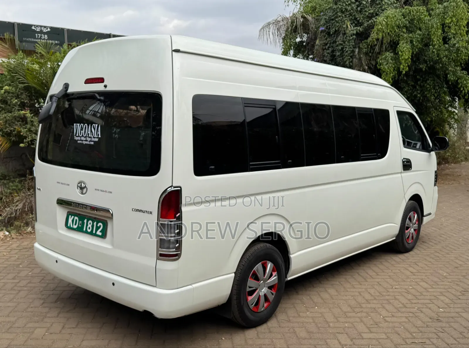 Toyota HiAce 2019 White