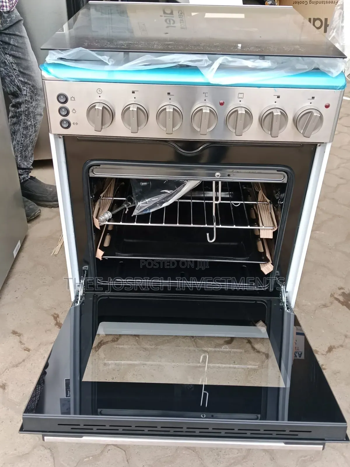 Haier 3 Gas +1 Electric RAPID Hot Plate Size 60 by 60 Standing Cooker