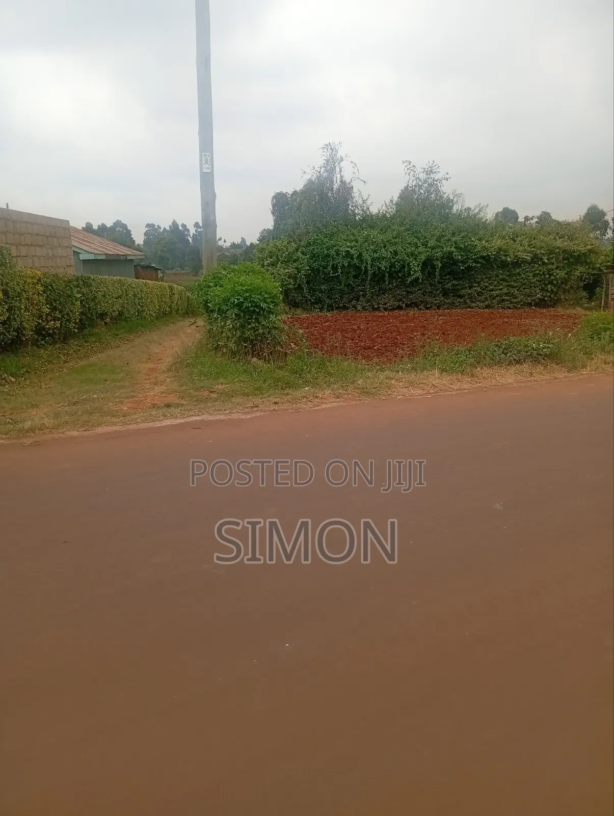 50x100 Plot Touching Tarmac at Kahuho at KSH 3.5M
