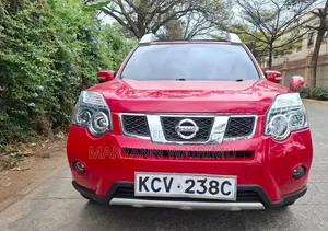 Nissan X-Trail 2.0 Petrol XE 2012 Red