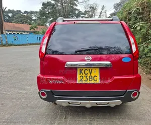 Nissan X-Trail 2.0 Petrol XE 2012 Red