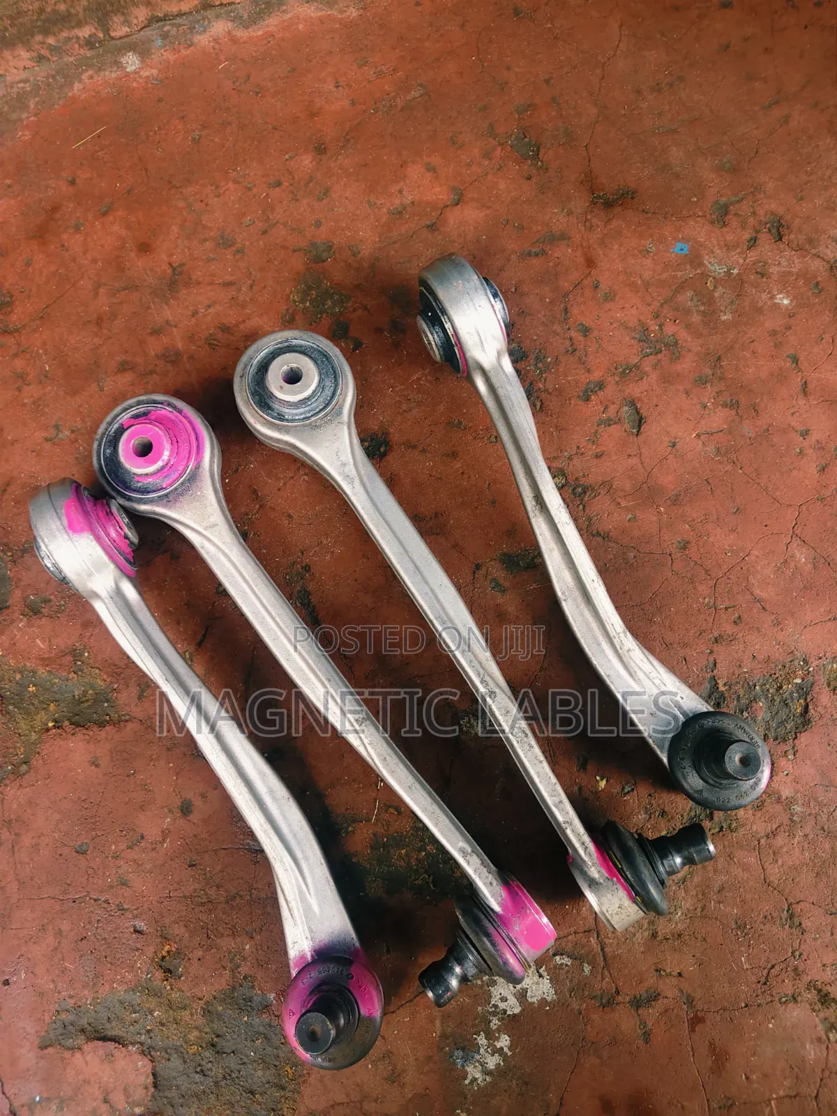 Volkswagen Passat B5 Upper Control Arms