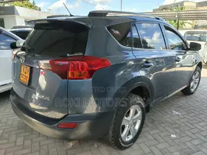 Toyota RAV4 2013 Blue