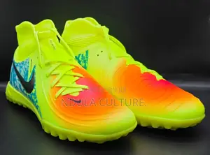 Nike Phantom Luna Academy Turf High Top Trainers