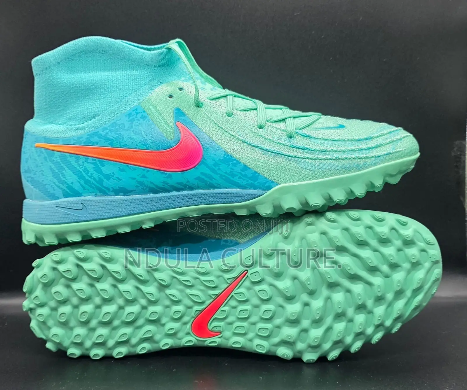 Nike Phantom Luna Academy Turf High Top Trainers