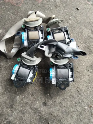 Fielder 2015 Model Seatbelts