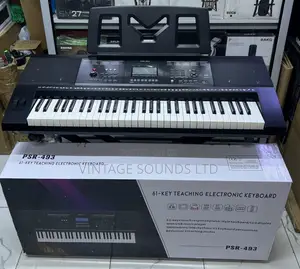 PSR-493 Portable 61-Key Church Studio Piano+ Stand