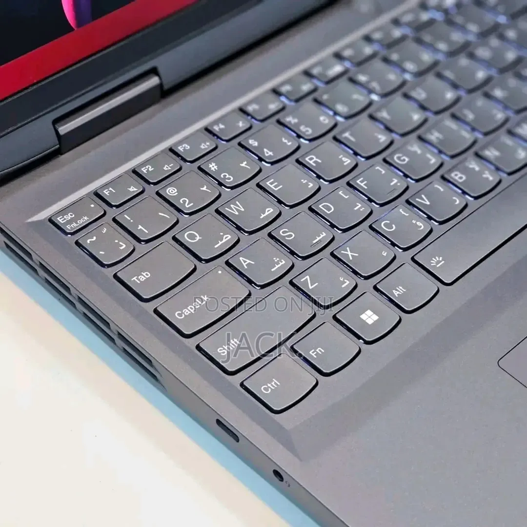 Laptop Lenovo LOQ 15IRH8 24GB Intel Core i7 SSD 512GB