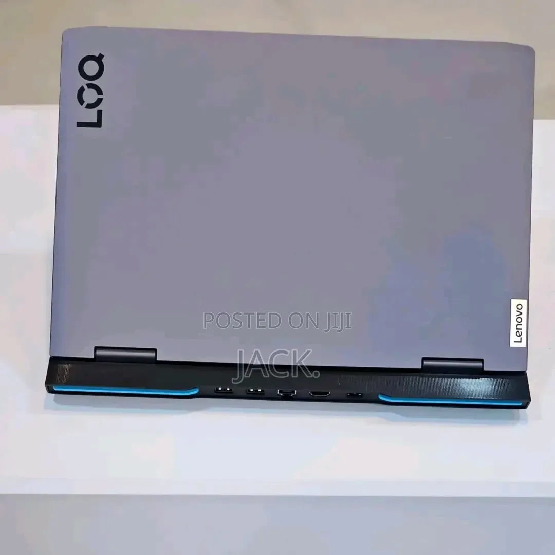 Laptop Lenovo LOQ 15IRH8 24GB Intel Core i7 SSD 512GB