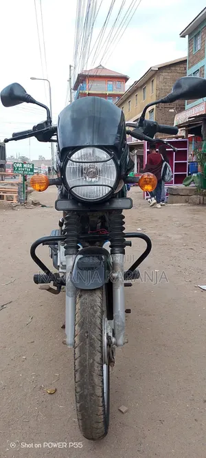 Bajaj Boxer 125 2025 Black