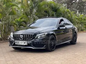 Mercedes-Benz C200 2014 Black