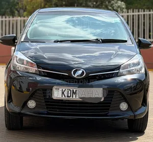 Toyota Vitz 2013 Black