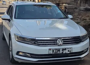 Volkswagen Passat 2016 White