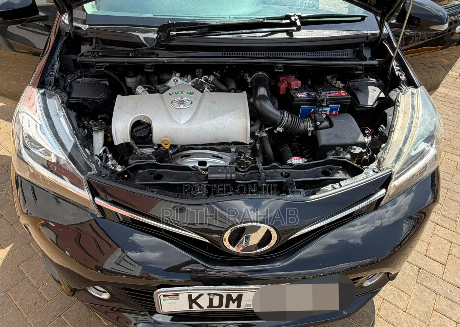 Toyota Vitz 2013 Black