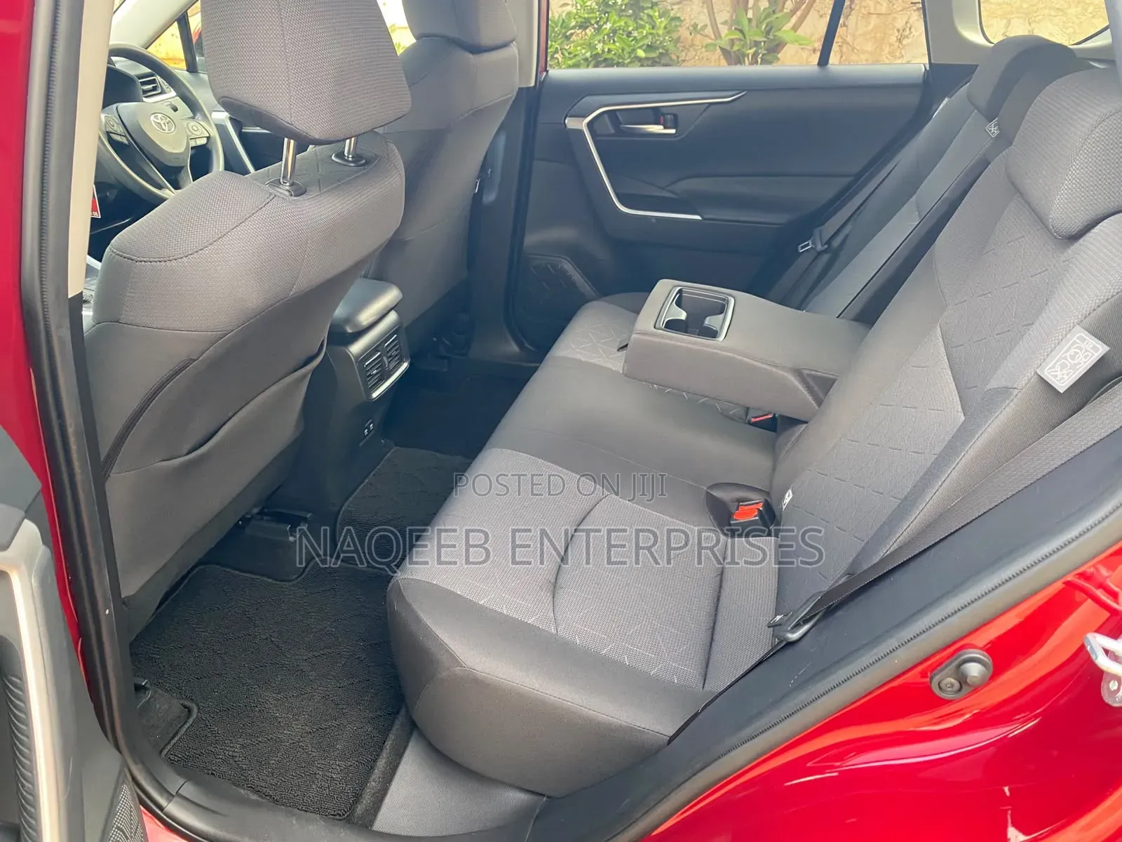 Toyota RAV4 2019 Maroon