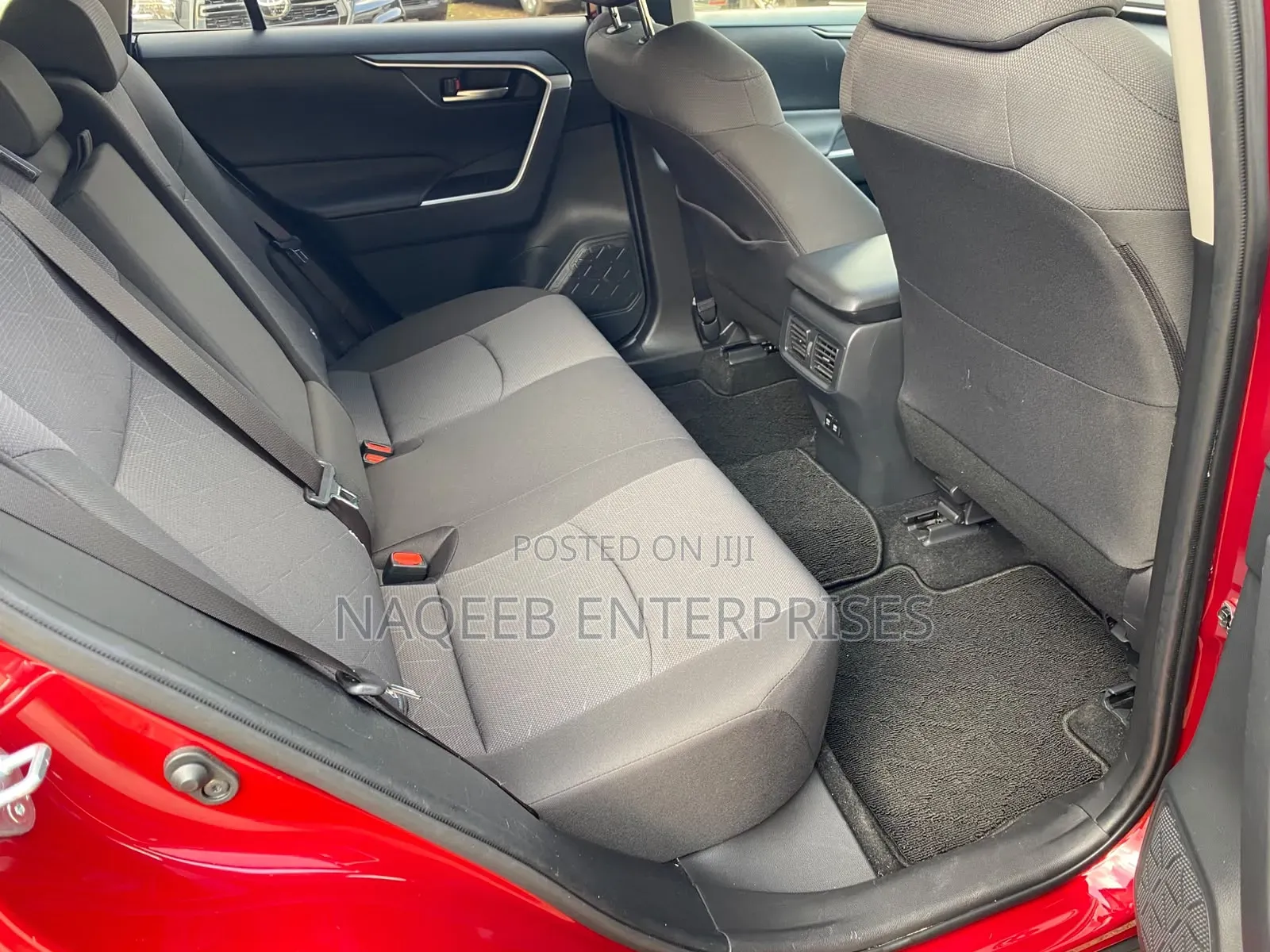 Toyota RAV4 2019 Maroon