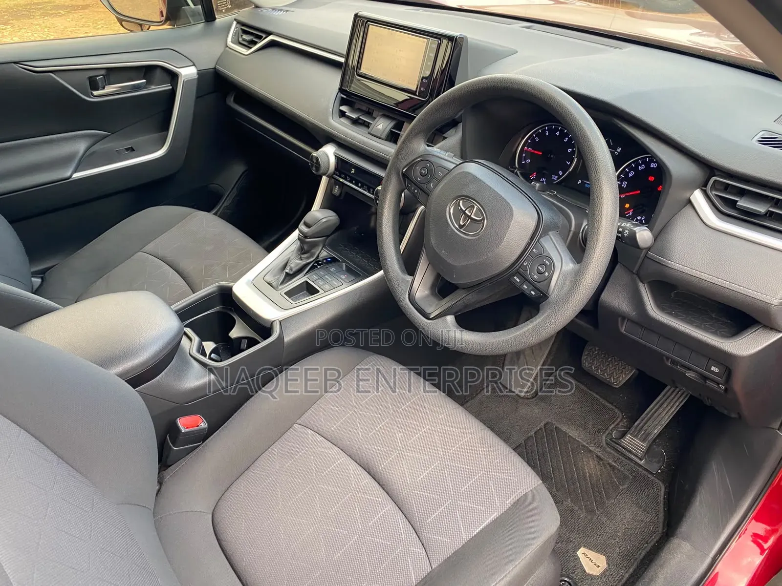 Toyota RAV4 2019 Maroon