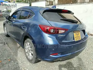 Mazda Axela 2015 Blue