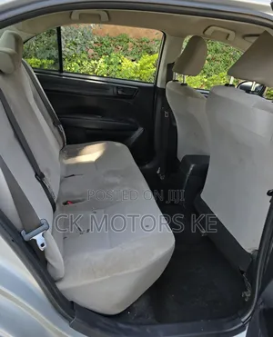 Toyota Axio 1.5 X 2WD 2015 Silver