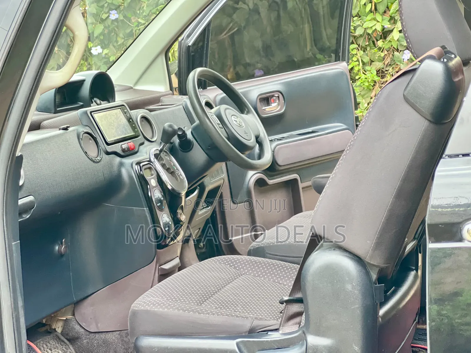 Toyota Spade 1.5 2014 Black